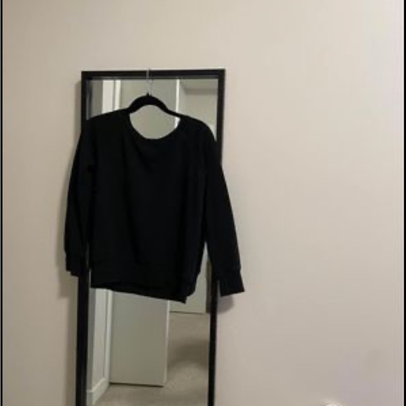 West Coast Tee”s Sweater. - Picture 2 of 2